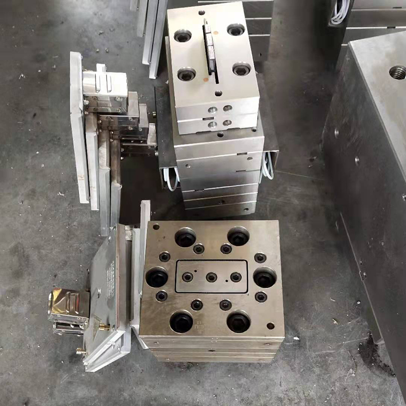 PVC 农业种植槽模具