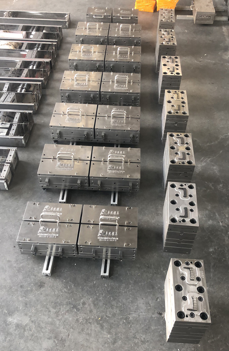 PVC 门套线